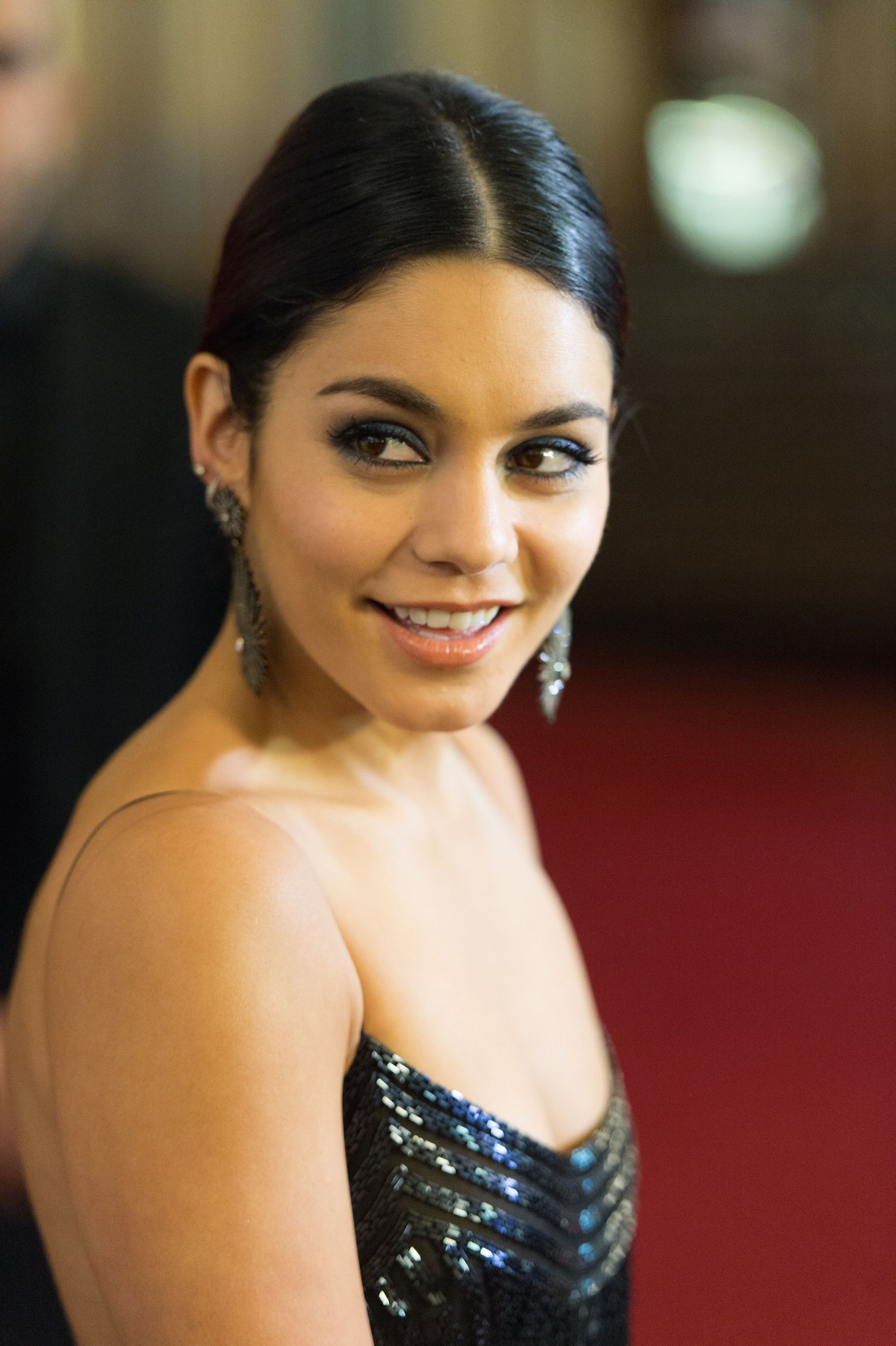 Vanessa-Hudgens-911