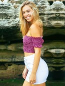 Alexis-Ren-11