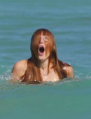 Bella-Thorne-in-Bikini-11