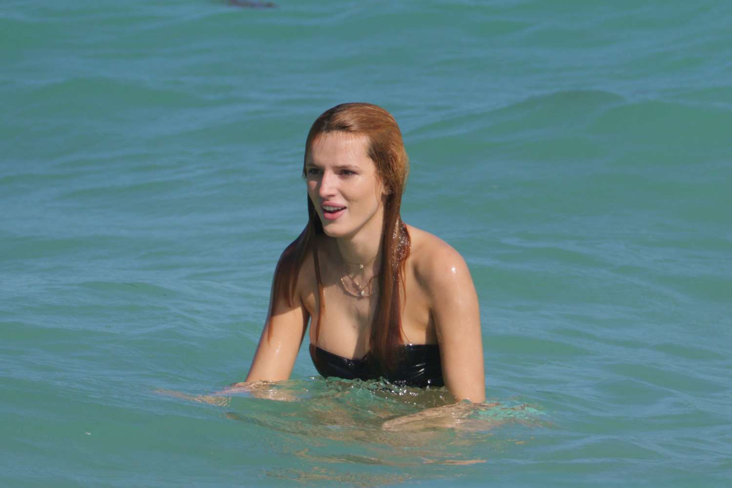 Bella-Thorne-in-Bikini-15