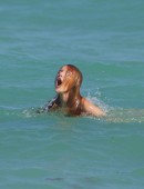 Bella-Thorne-in-Bikini-6