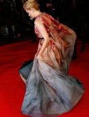 Elizabeth-Banks-303