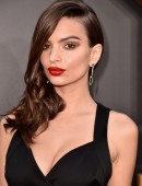 Emily-Ratajkowski-426