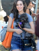 Emmy-Rossum-NKLA-Adoption-Event-2