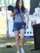 Emmy-Rossum-NKLA-Adoption-Event-3