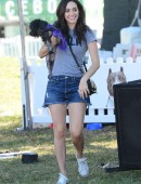 Emmy-Rossum-NKLA-Adoption-Event-9