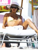 Eva-Longoria-in-Bikini-17