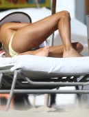 Eva-Longoria-in-Bikini-3