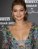 Gigi-Hadid-Leggy-2