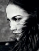 Jennifer-Lopez-Harper's-Bazaar-Russia-December-2014-5