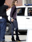 Katharine-Mcphee-Booty-in-Jeans-1