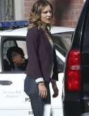 Katharine-Mcphee-Booty-in-Jeans-2