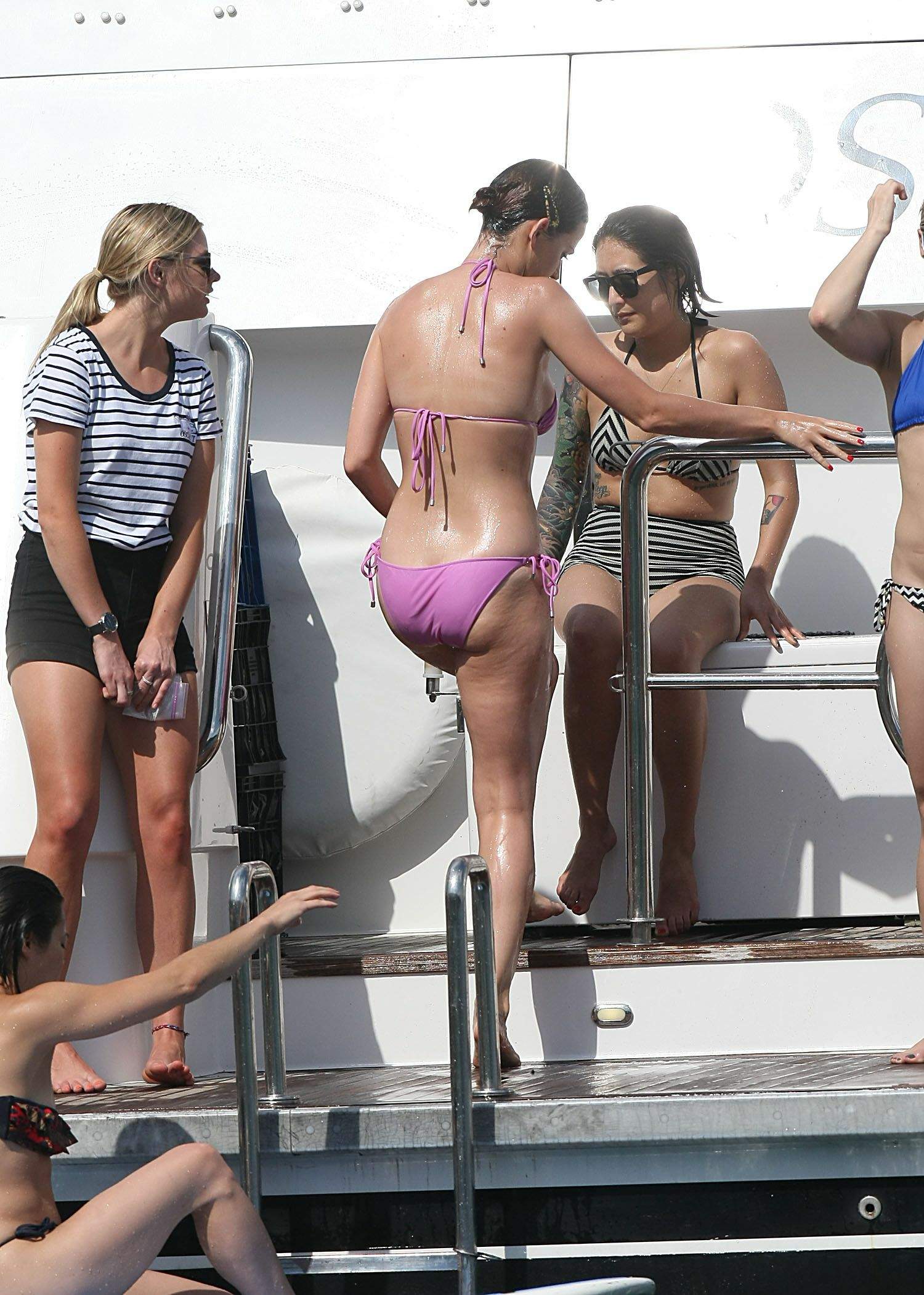 Katy-Perry-in-Pink-Bikini-14