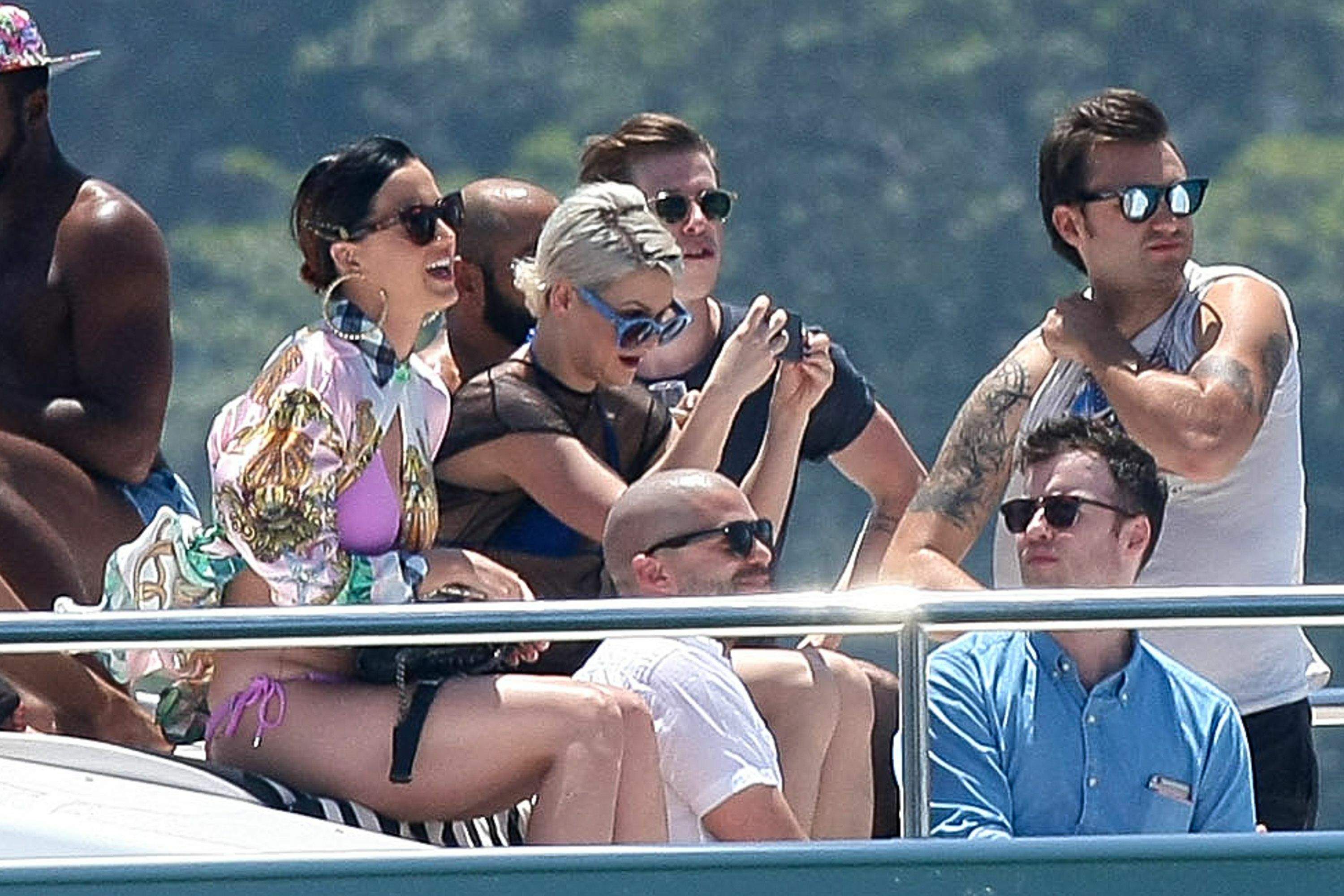 Katy-Perry-in-Pink-Bikini-24