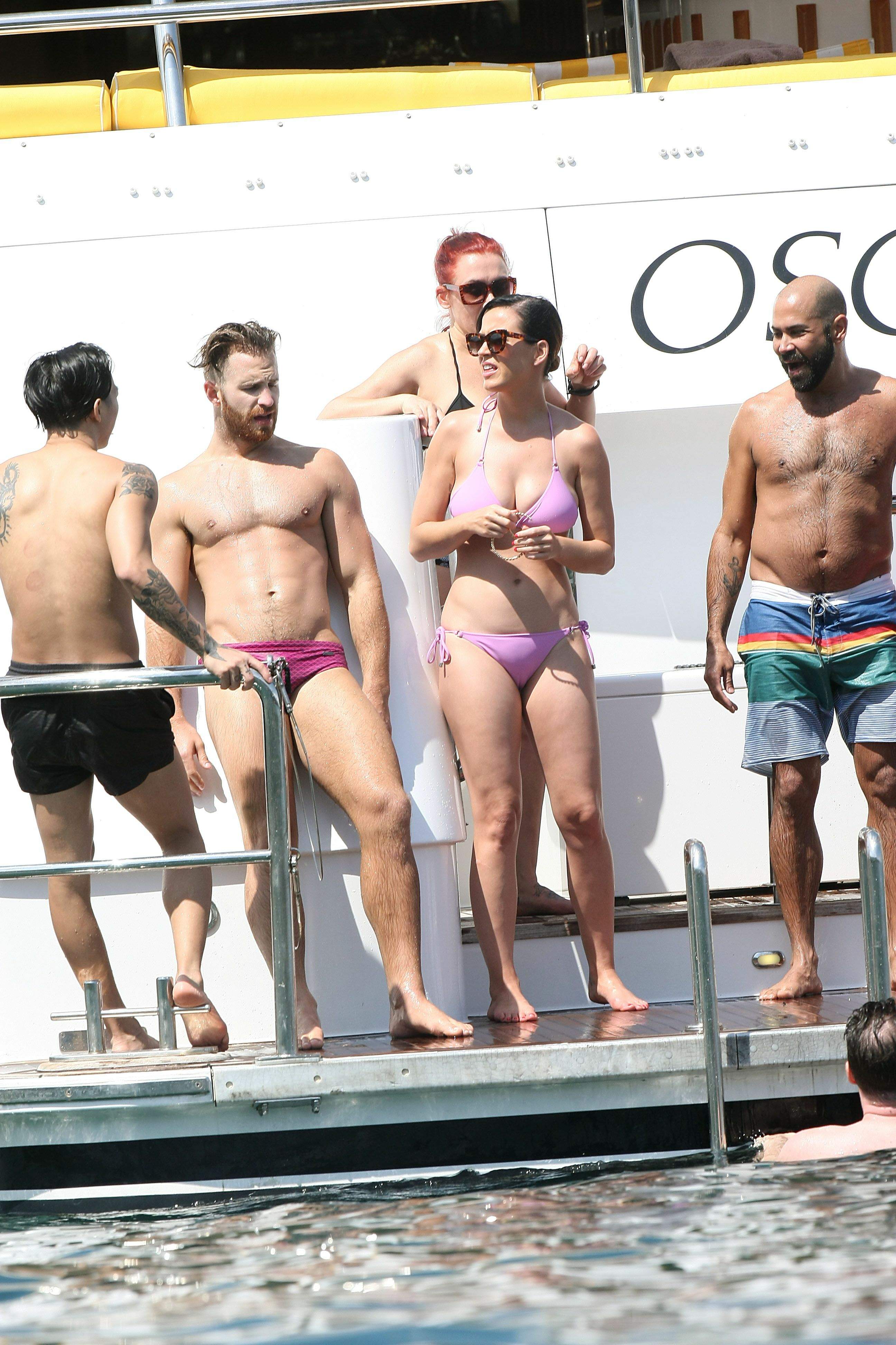 Katy-Perry-in-Pink-Bikini-6
