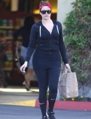 Khloe-Kardashian-and-Booty-2