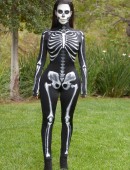 Kim-Kardashian-Zombie-Halloween-3