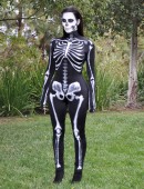 Kim-Kardashian-Zombie-Halloween-6