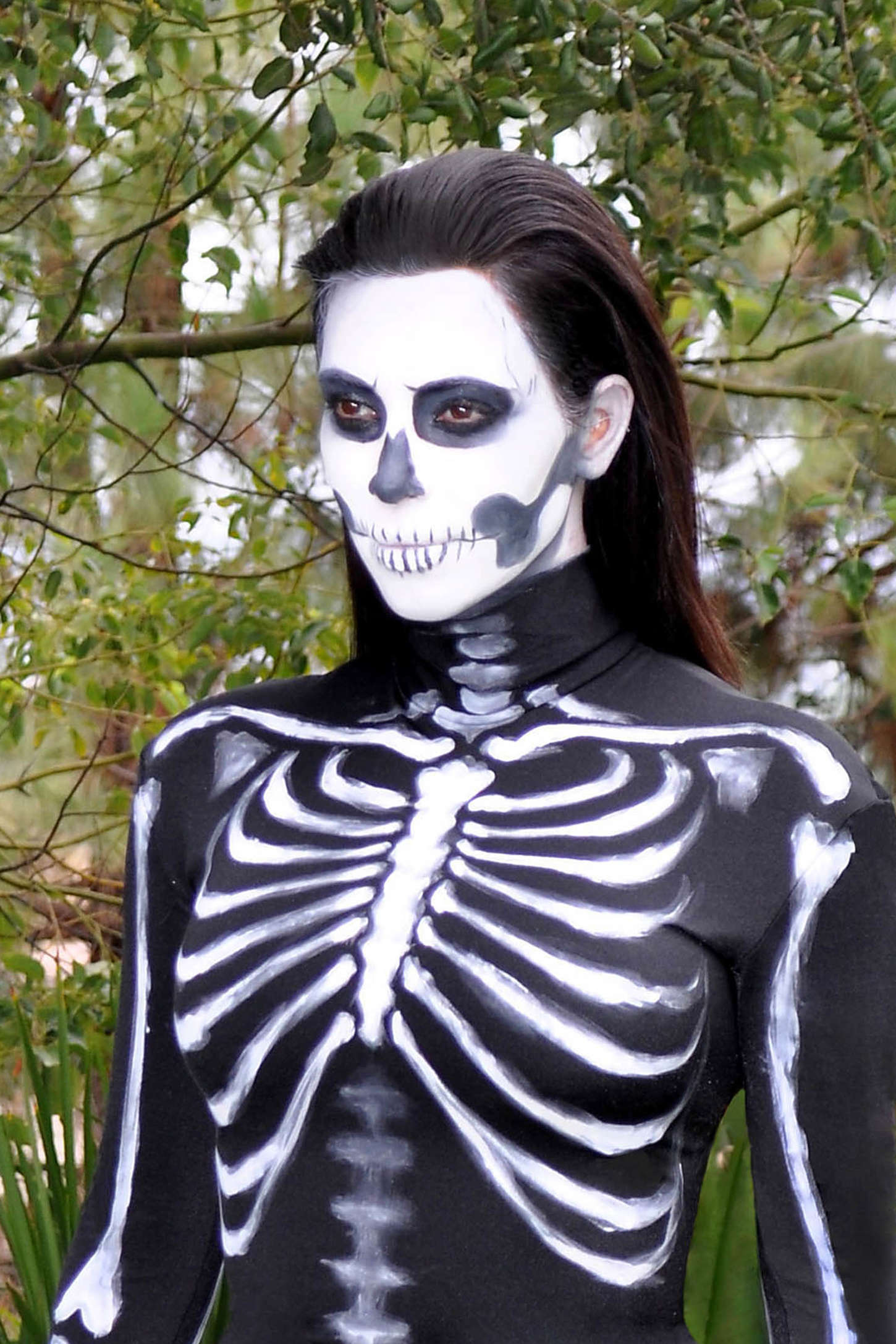 Kim-Kardashian-Zombie-Halloween-9
