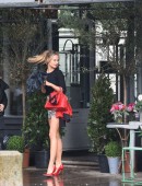 Kimberley-Garner-in-Rain-under-Umbrella-11
