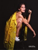 Laetitia-Casta-Lui-Magazine-8
