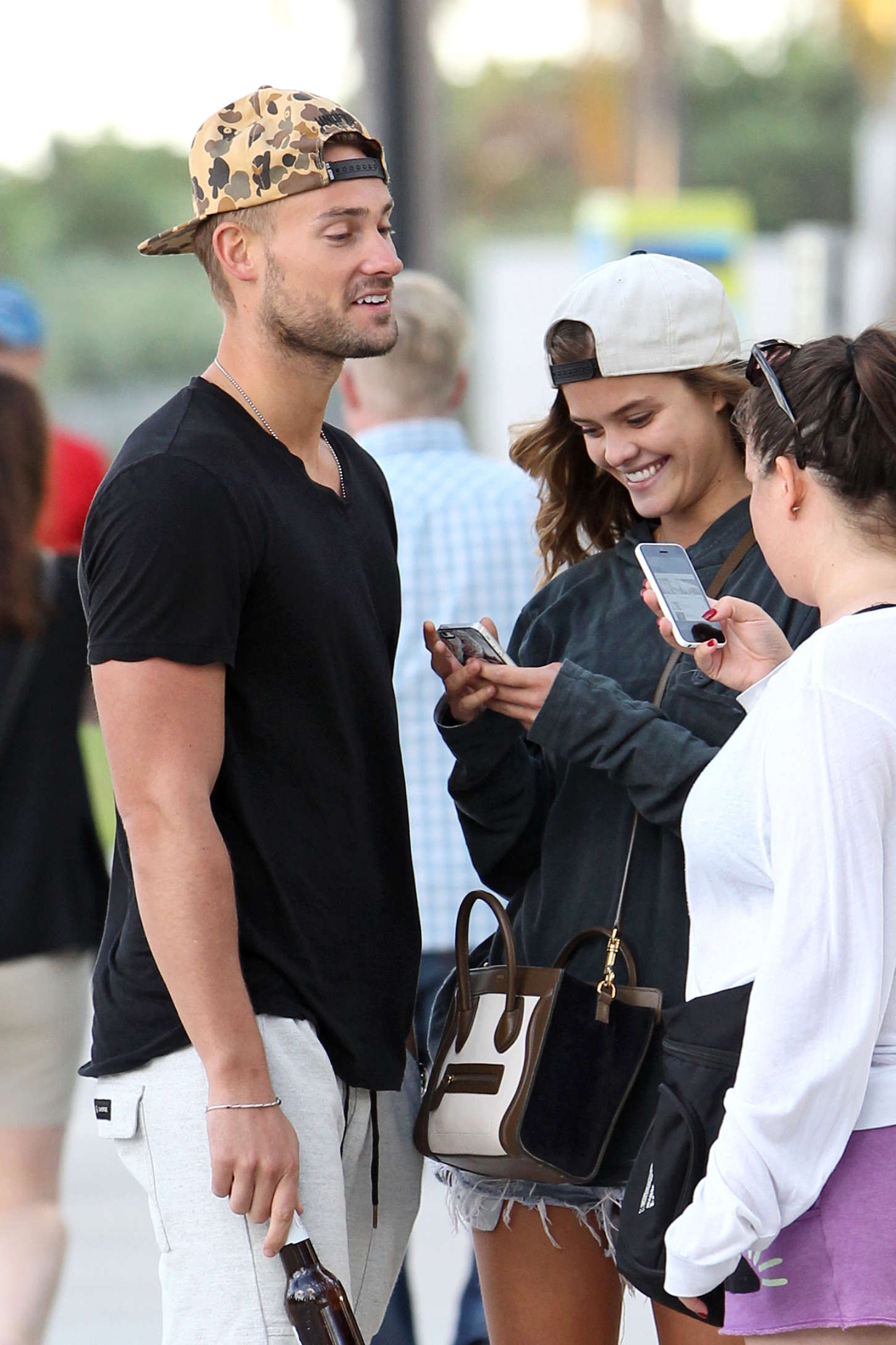 Nina-Agdal-in-Miami-3