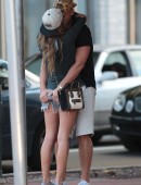 Nina-Agdal-in-Miami-9