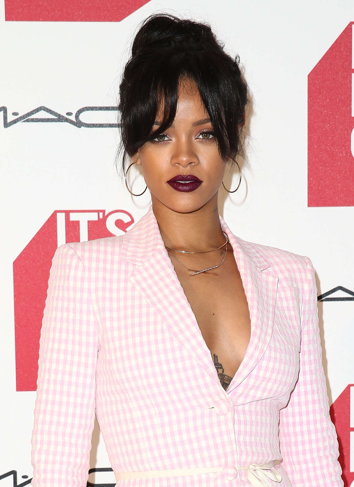 Rihanna-605