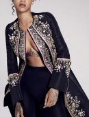 Rihanna-Elle-Magazine-December-2014-5