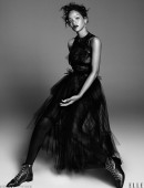 Rihanna-Elle-Magazine-December-2014-7