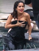 Salma-Hayek-Photoshoot-LA-4