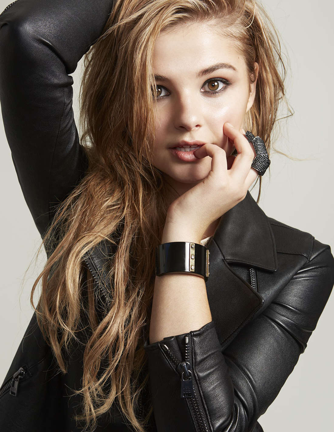 Stefanie-Scott-Danilo-Hess-2014-7