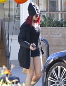 Vanessa-Hudgens-Thighs-4