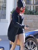 Vanessa-Hudgens-Thighs-7