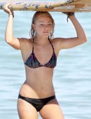 AnnaSophia-Robb-in-Bikini-Paddleboarding-7