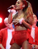 Ariana-Grande-KIIS-FM-Jingle-Ball-2014-LA-21