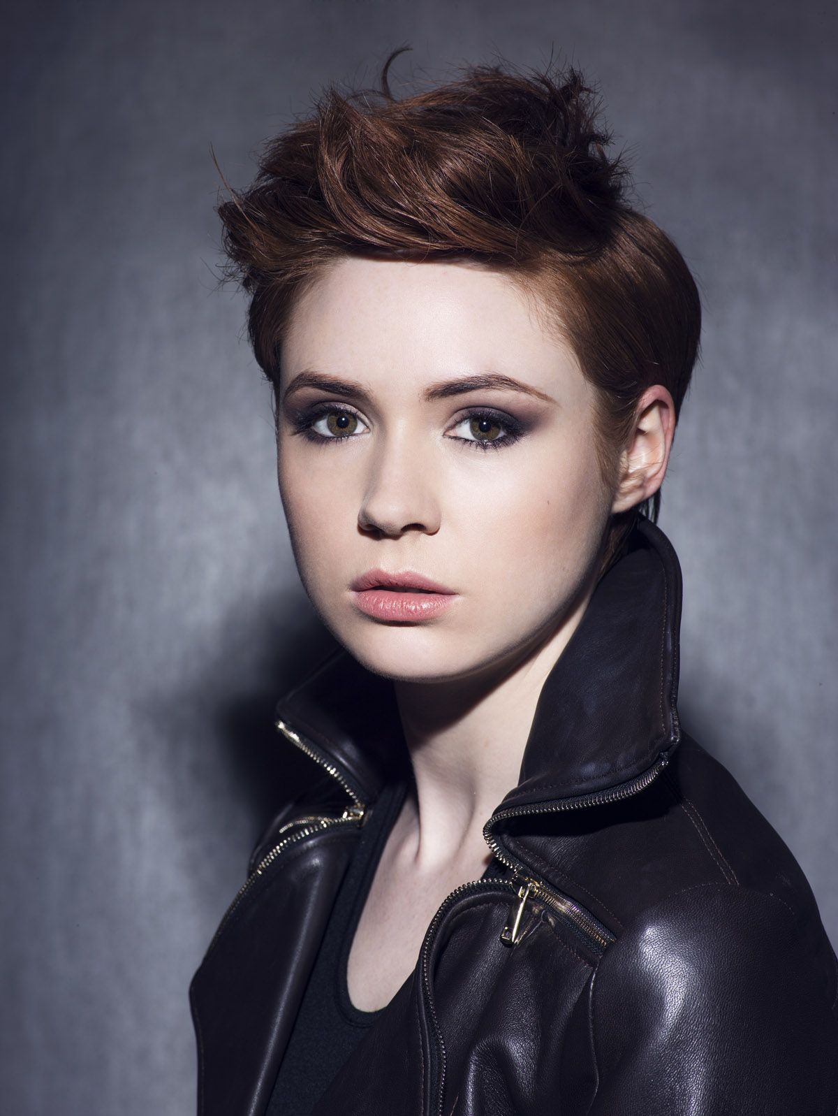 Karen-Gillan-4