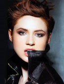 Karen-Gillan-5