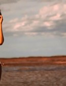 Kate-Upton-Sports-Illustrated-Swimsuit-Gets-Intimate-Video-12