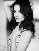 Katie-Holmes-Elle-Canada-February-2015-2