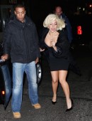 Lady Gaga enjoys a brisk bit of dogwalking