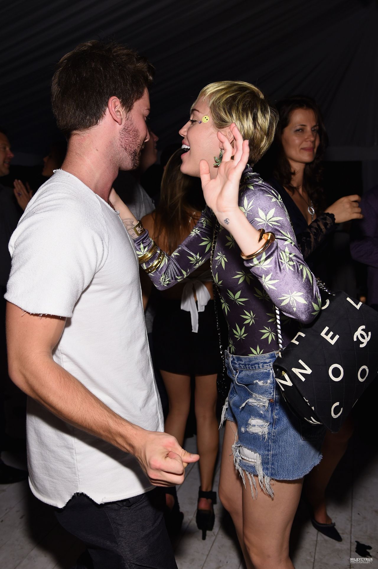 Miley-Cyrus-Hublot-Haute-Living-Party-2