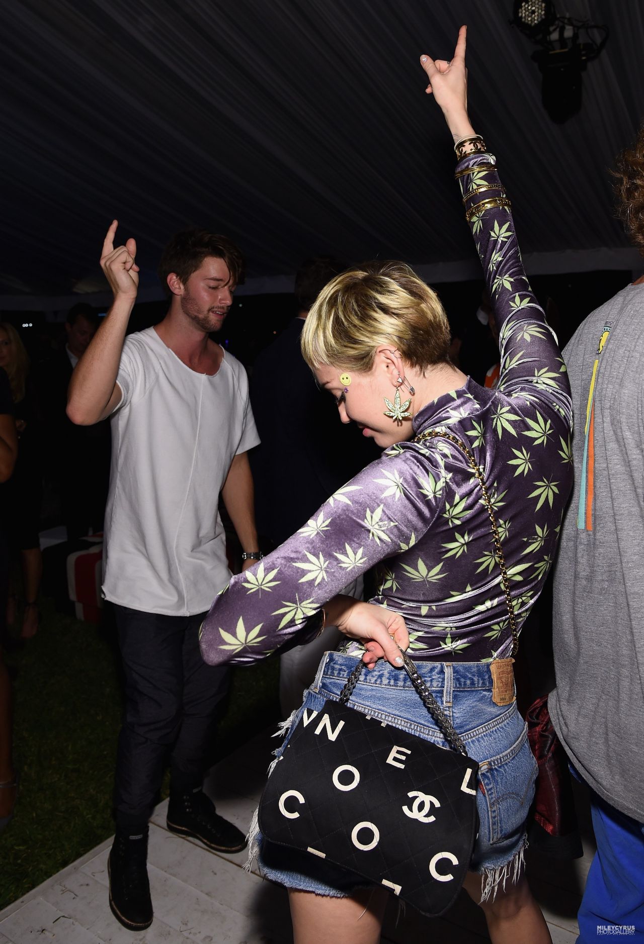 Miley-Cyrus-Hublot-Haute-Living-Party-3