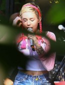 Miley-Cyrus-Performing-at-Art-Basel-Party-beach-2014-7