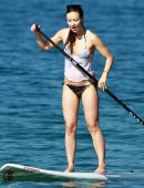 Olivia Wilde & Jason Sudeikis Enjoy A Family Beach Day In Hawaii