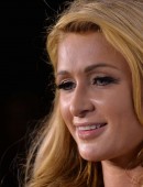 Paris-Hilton-Wall-Lounge-12