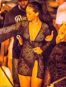 Rihanna-Upskirt-7