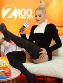 Rita-Ora-Performing-at-Z100’s-Jingle-Ball-2014-in-NYC-11