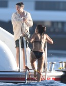 Salma-Hayek-in-Bikini-2