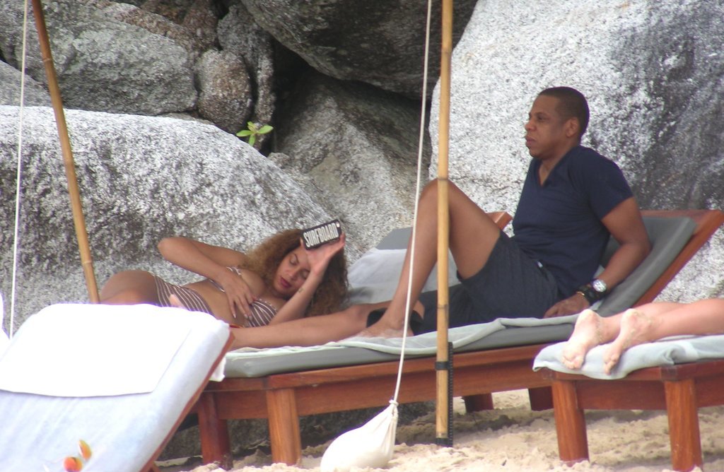 Beyonce-Thailand-3